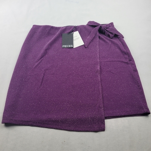NWT Pieces lurex sparkle faux wrap mini skirt in Charisma - Picture 4 of 7